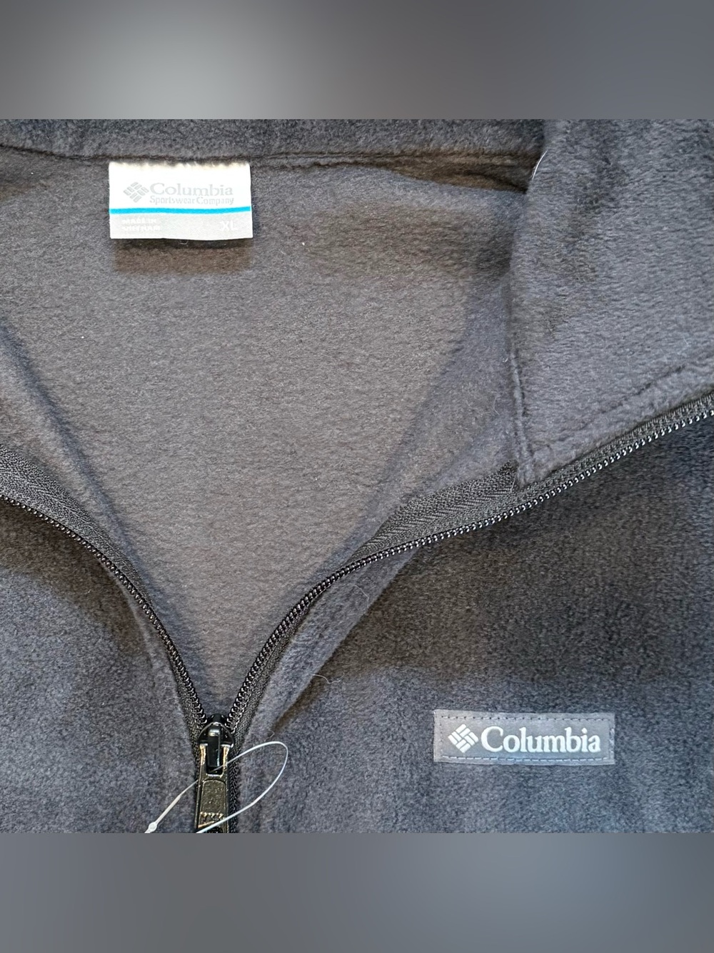 NWT Columbia Women’s Black Fleece Vest Full Zip Mock Neck XL Fall Winter Soft - Picture 2 of 3